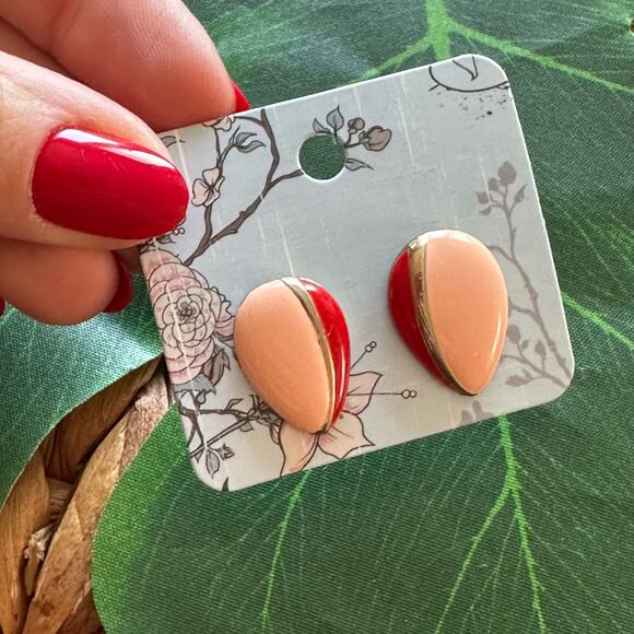 BOGO FREE PINK RED STATEMENT EARRINGS - Picture 1 of 5